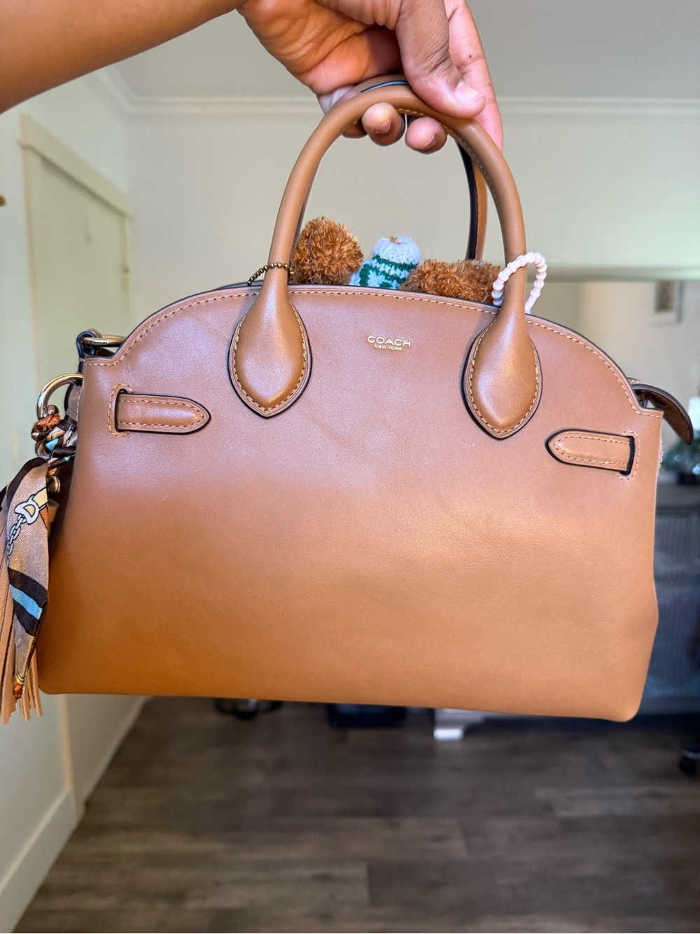 Coach Empire 28 in Honey Brown - Picture 3 of 4